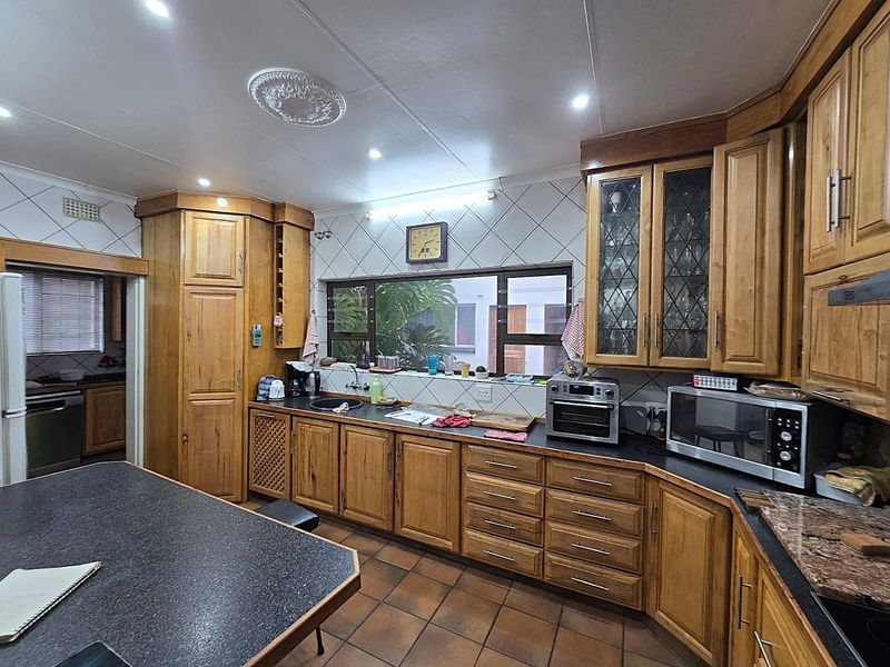 House For Sale in Wonderboom, Pretoria - Photo 5