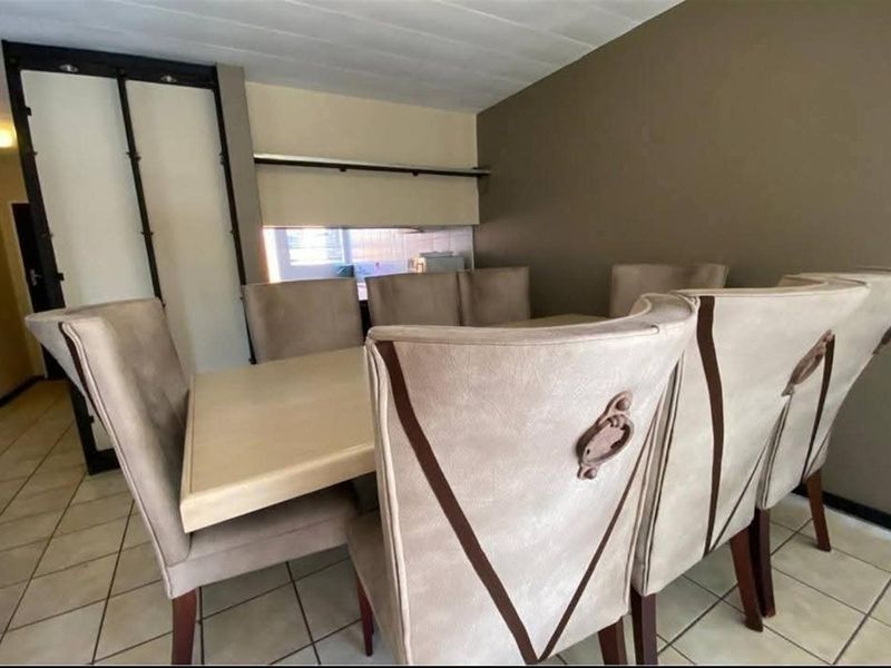 Townhouse For Sale in CE 3, Vanderbijlpark CE - Photo 8