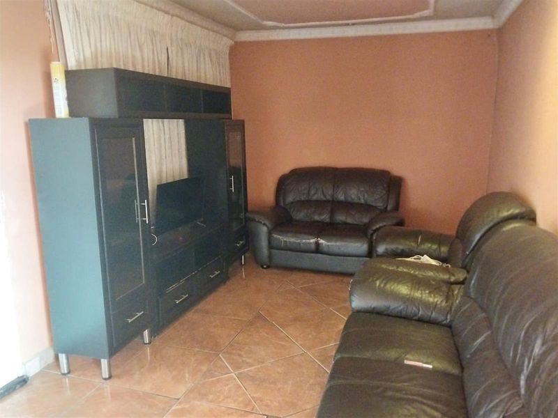 Protea Glen ext 11 - Photo 9