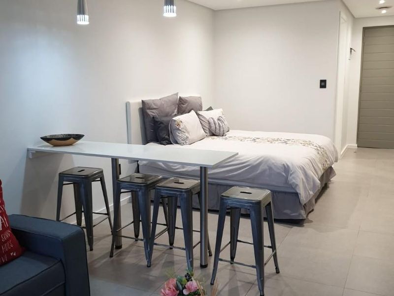 Available Immediately - Furnished Studio Apartment in Sibaya Precinct! - Photo 3
