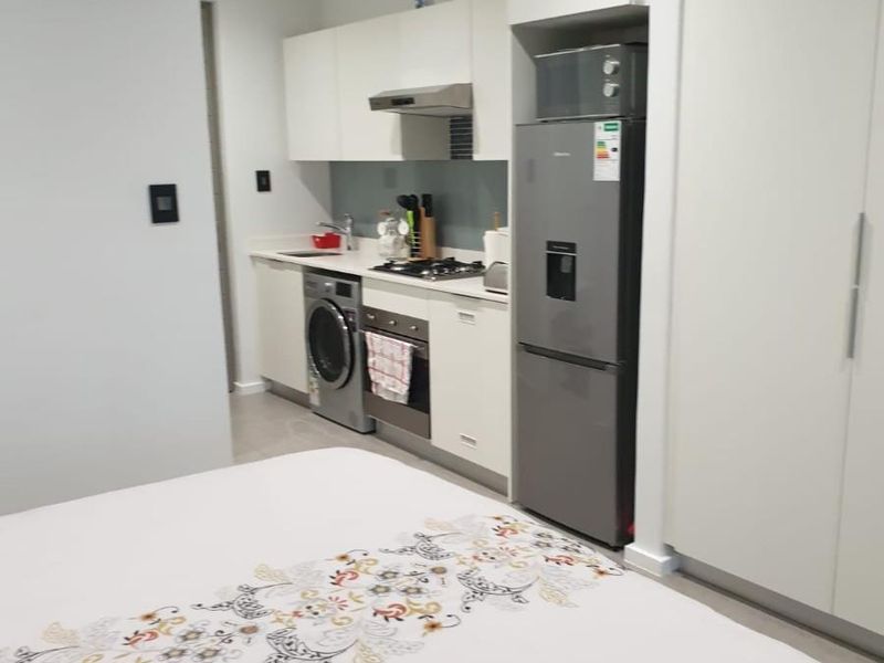 Available Immediately - Furnished Studio Apartment in Sibaya Precinct! - Photo 5