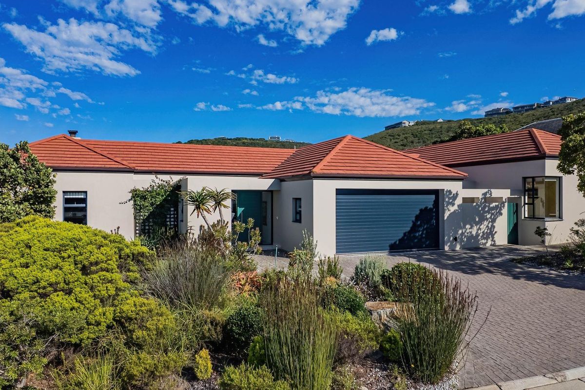 House For Sale in Pezula Golf Estate, Knysna - Photo 4