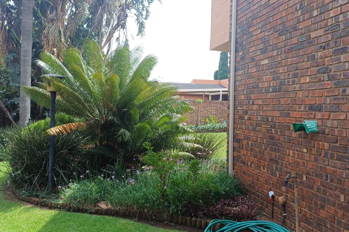 FOR SALE: A FIVE-BEDROOM HOME WITH NO LOAD SHEDDING - Photo 2
