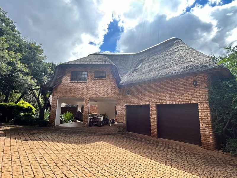 House For Sale in Mooikloof Equestrian Estate, Pretoria - Photo 2