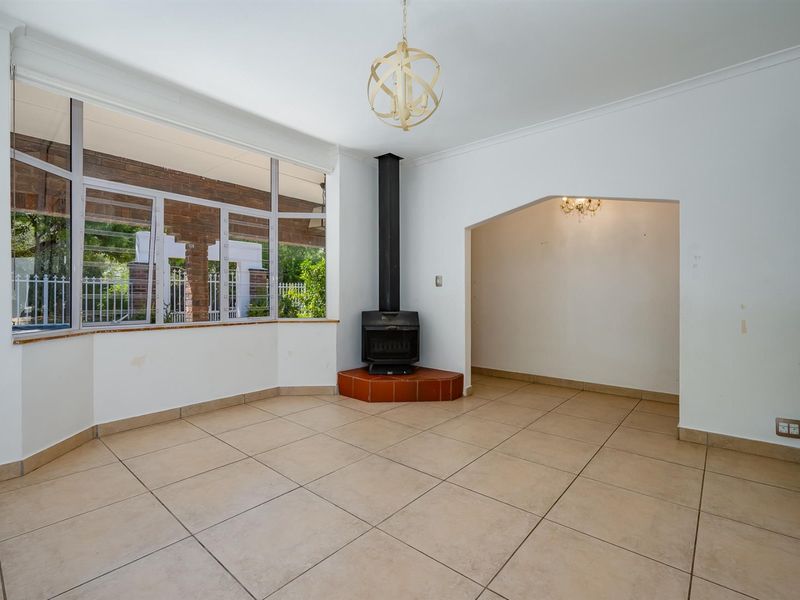 House For Sale in Morningside, Somerset West - Photo 7