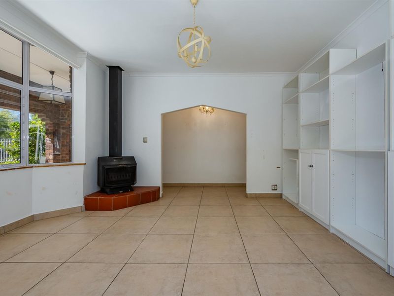 House For Sale in Morningside, Somerset West - Photo 6