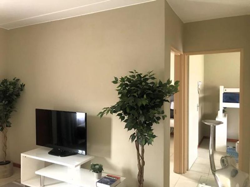 2 Bedroom Apartment For Sale in Mahube Valley, Mamelodi East - Photo 6
