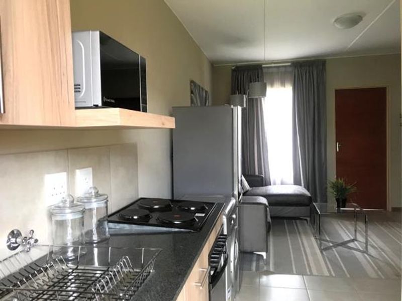2 Bedroom Apartment For Sale in Mahube Valley, Mamelodi East - Photo 4