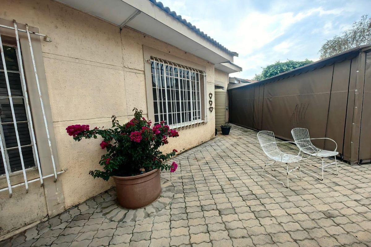 Bargain - One Investment - Three Properties | Triple the Potential, Triple the Return - Photo 2