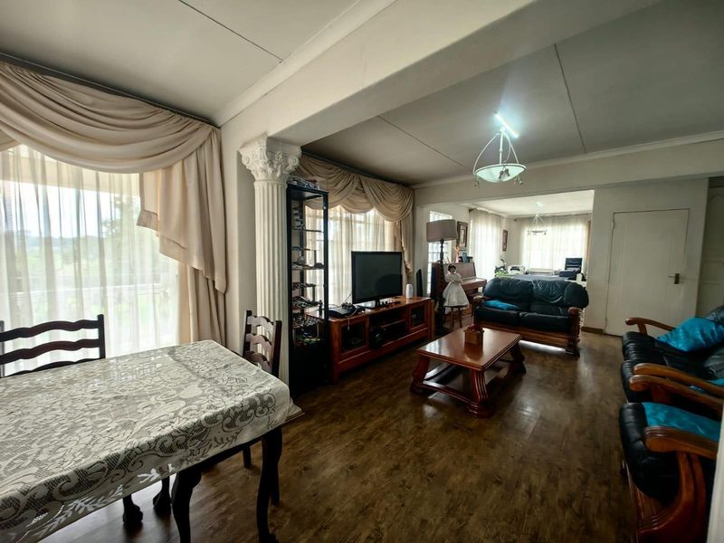 Bargain - One Investment - Three Properties | Triple the Potential, Triple the Return - Photo 5