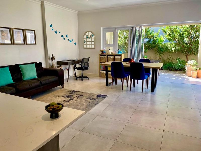 16 Kingfisher Close - Photo 4