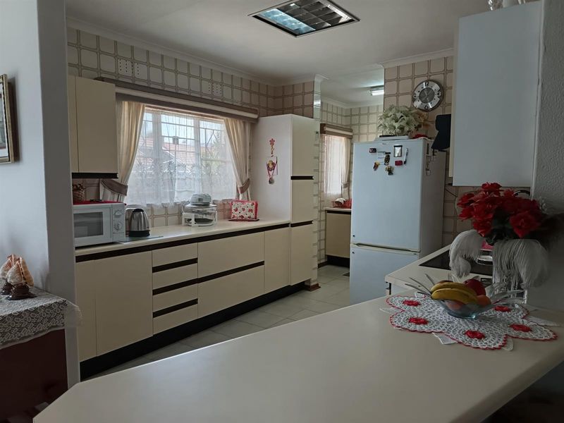 Townhouse For Sale in Birchleigh, Kempton Park - Photo 8