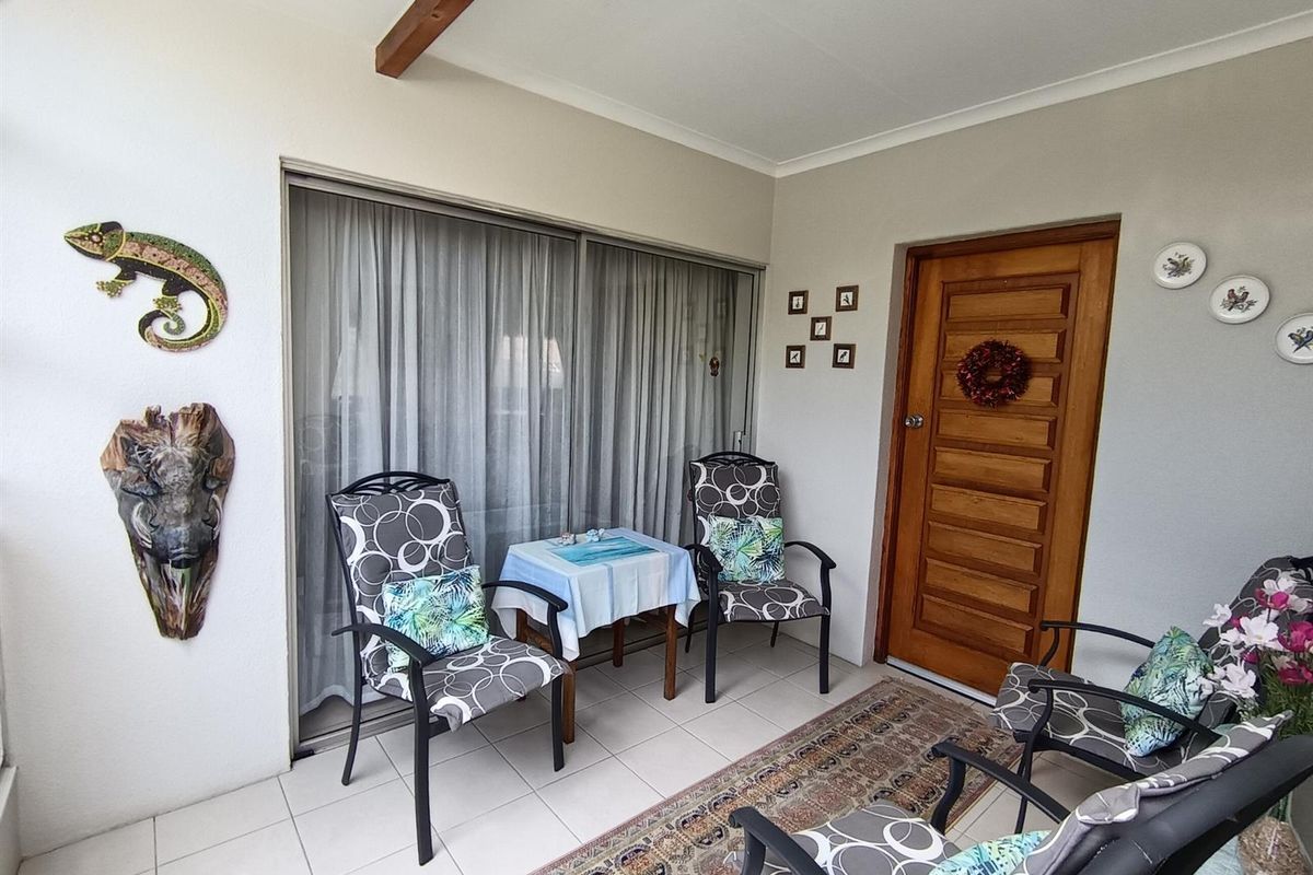 Townhouse For Sale in Birchleigh, Kempton Park - Photo 2