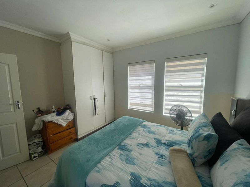 Beacon Bay - Neat two Bedroom Townhouse - Photo 10