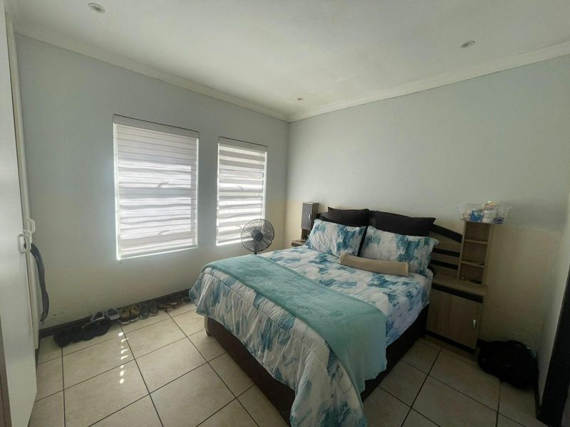 Beacon Bay - Neat two Bedroom Townhouse - Photo 9