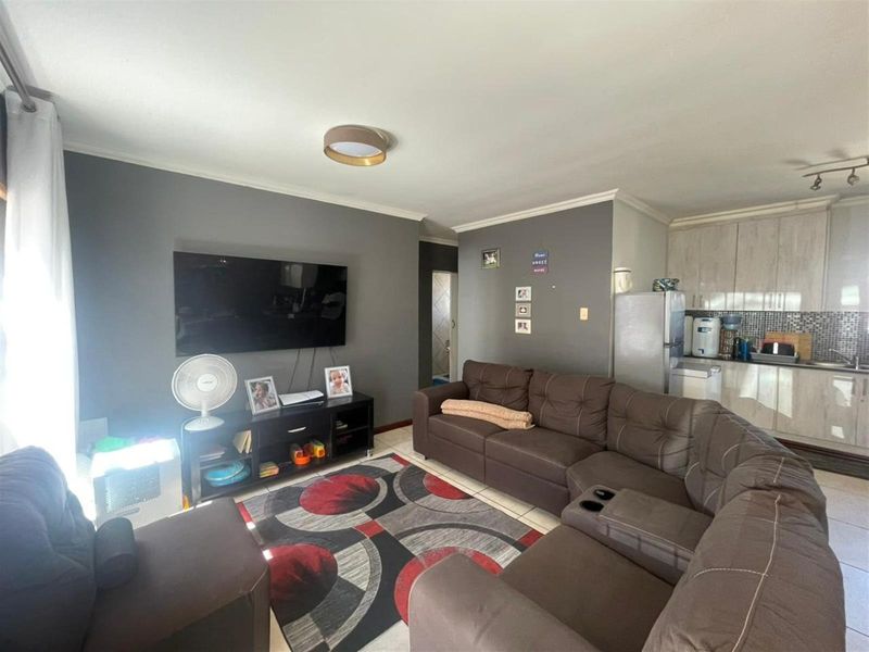 Beacon Bay - Neat two Bedroom Townhouse - Photo 7