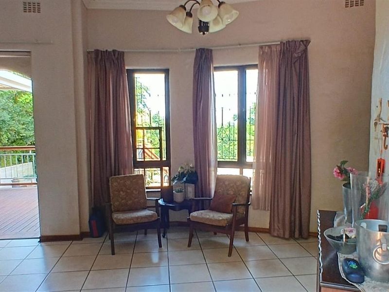 House with Granny flat For Sale in Empangeni Central, Empangeni, KwaZulu Natal - Photo 9