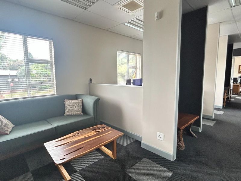 Versatile Commercial Offices | Prime Monument Park Position | Flexible Multi-Tenant or Single-User - Photo 10