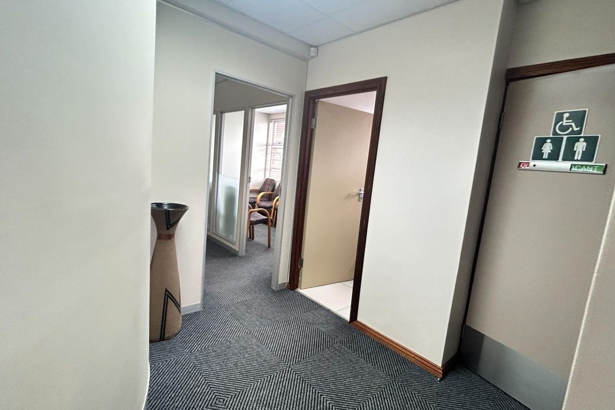 Versatile Commercial Offices | Prime Monument Park Position | Flexible Multi-Tenant or Single-User - Photo 5