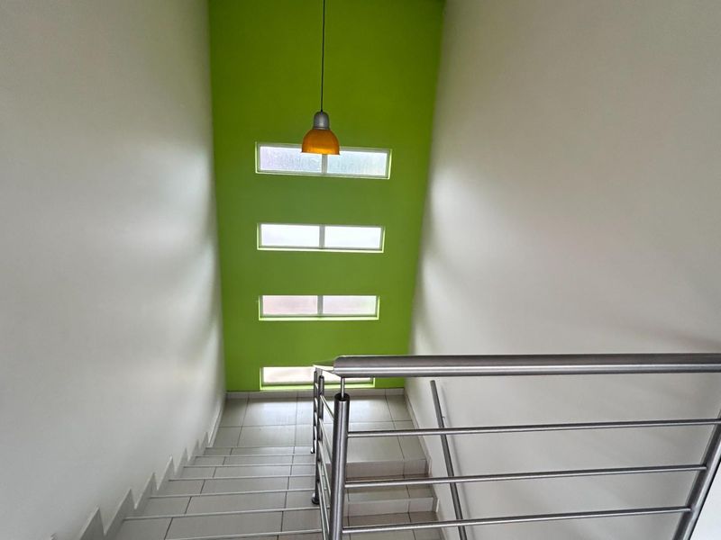 Versatile Commercial Offices | Prime Monument Park Position | Flexible Multi-Tenant or Single-User - Photo 8