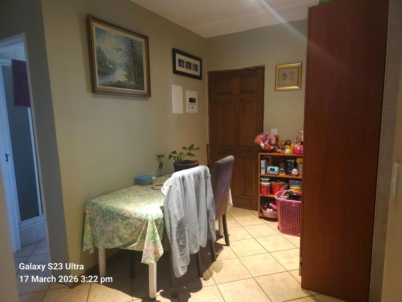 2 Bedroom Ground Floor Apartment with Private Garden For Sale in Halfway Gardens, Midrand - Photo 10