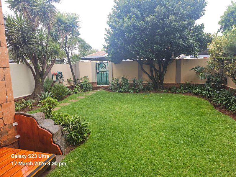 2 Bedroom Ground Floor Apartment with Private Garden For Sale in Halfway Gardens, Midrand - Photo 6