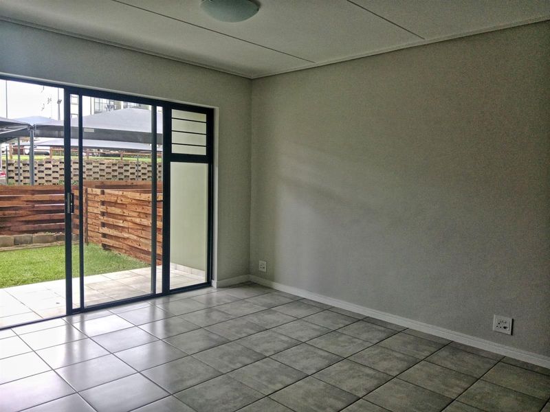 Discover modern, secure living in the heart of Greenkloof Eco Estate, Mooikloof, Pretoria East - Photo 8