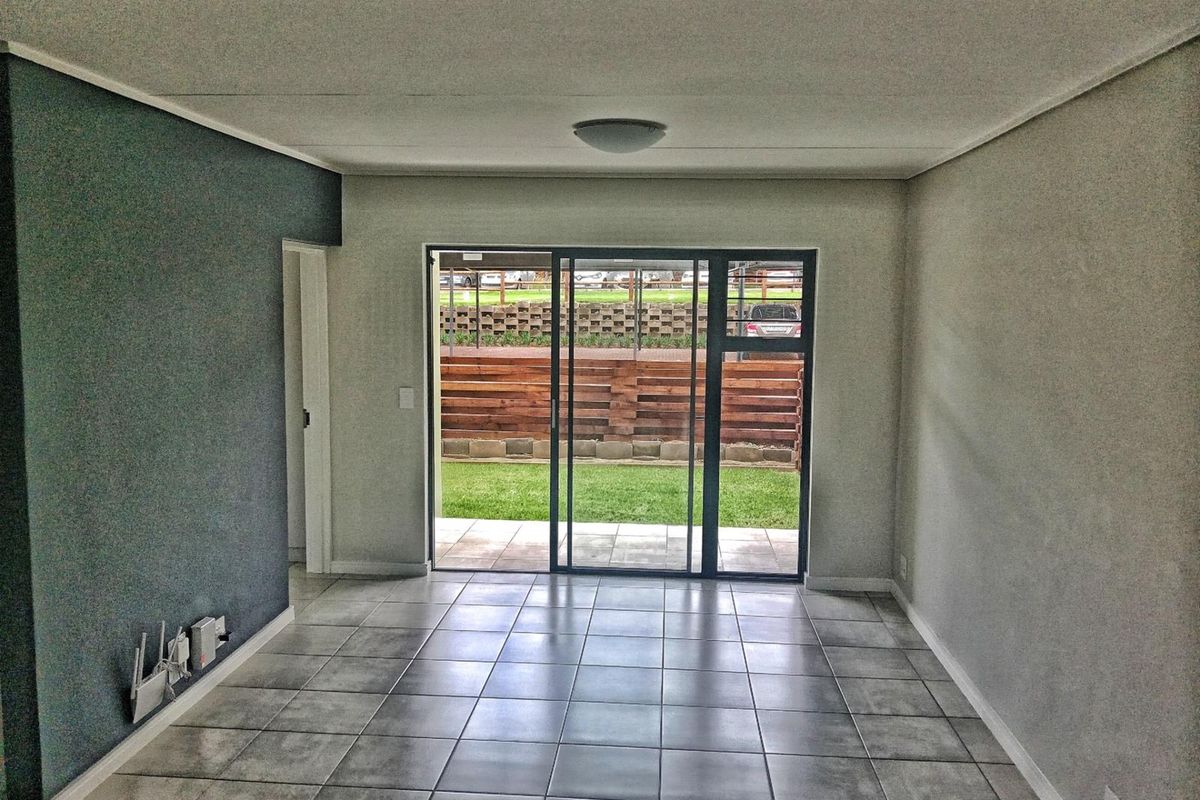 Discover modern, secure living in the heart of Greenkloof Eco Estate, Mooikloof, Pretoria East - Photo 5