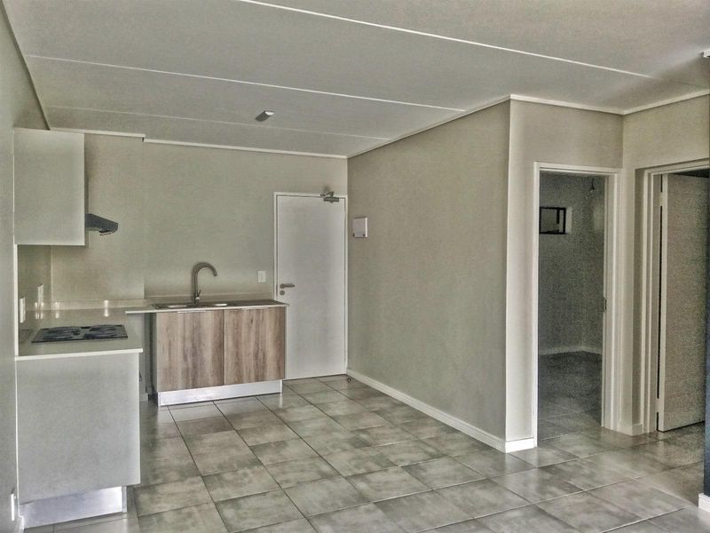 Discover modern, secure living in the heart of Greenkloof Eco Estate, Mooikloof, Pretoria East - Photo 4