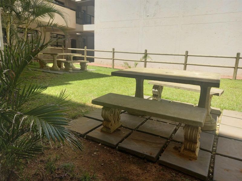 Modern Affordable and Convenient Umhlanga Ridge apartment - Photo 6