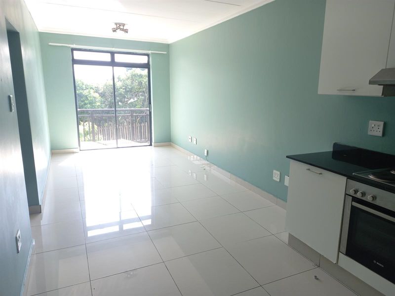 Modern Affordable and Convenient Umhlanga Ridge apartment - Photo 4