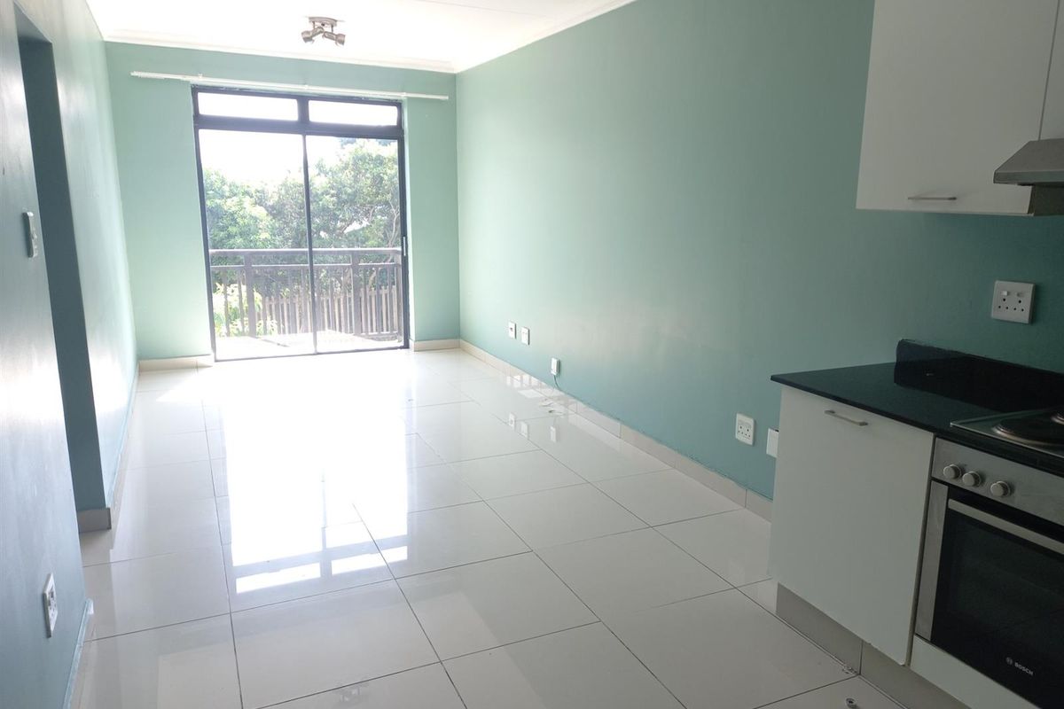 Modern Affordable and Convenient Umhlanga Ridge apartment - Photo 4