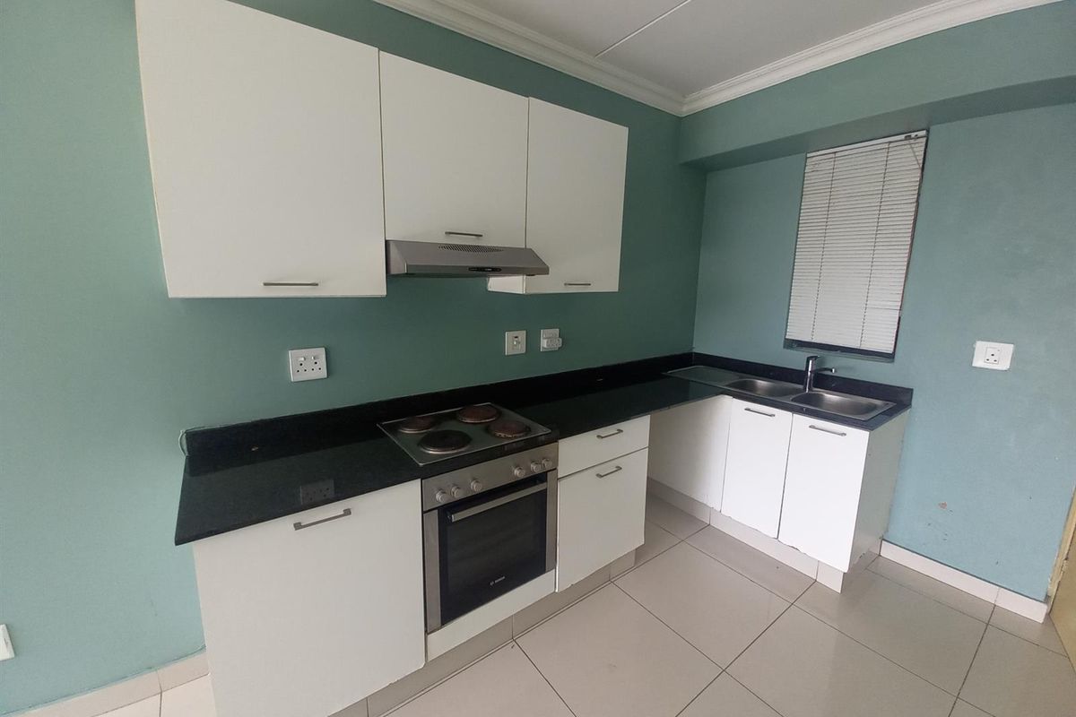 Modern Affordable and Convenient Umhlanga Ridge apartment - Photo 5