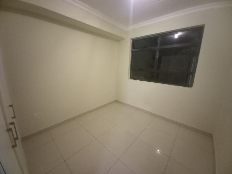 Modern Affordable and Convenient Umhlanga Ridge apartment - Photo 9