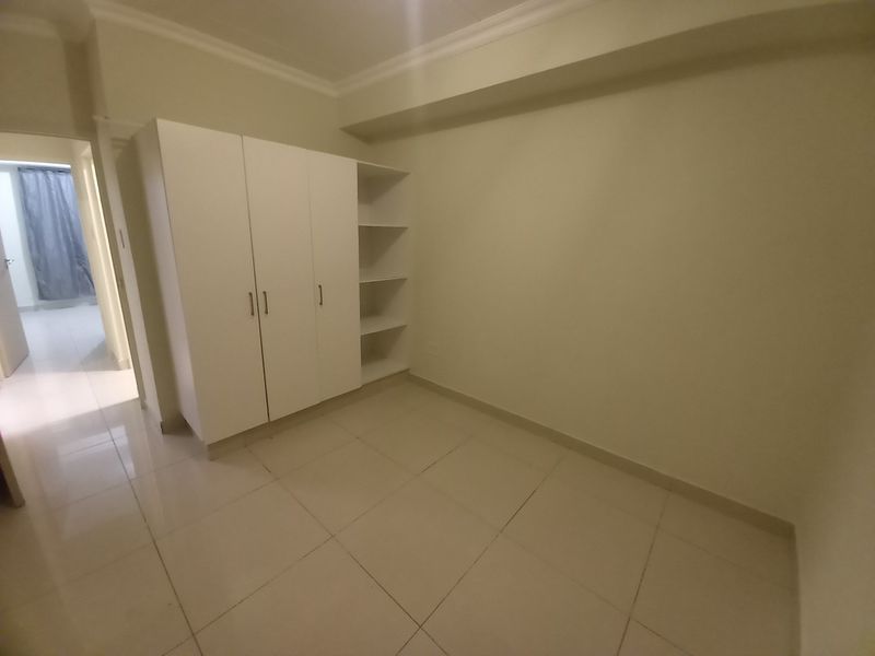 Modern Affordable and Convenient Umhlanga Ridge apartment - Photo 8