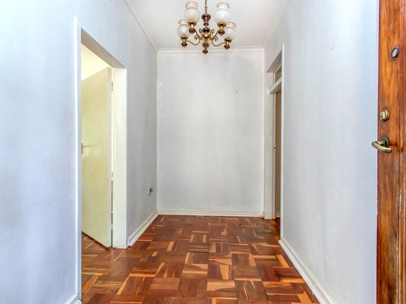 Renovators Dream House For Sale in Berario, Randburg - Photo 8