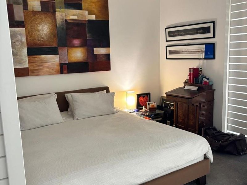 Studio Apartment For Sale in Claremont, Cape Town - Photo 10