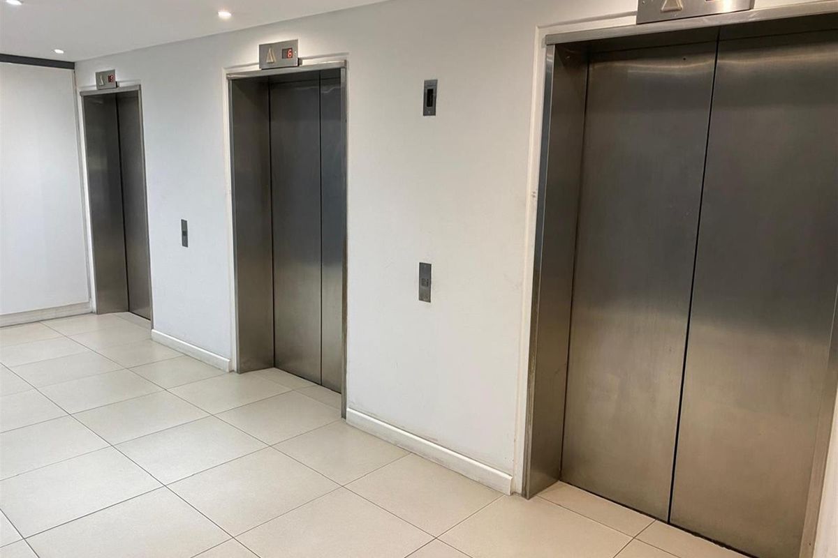 Commercial Property For Sale in Foreshore, Cape Town - Photo 4