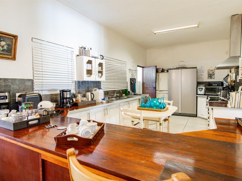 Income-Generating Coastal Retreat - Established Airbnb in Langebaan - Photo 10
