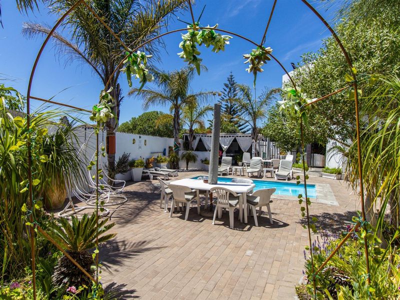 Income-Generating Coastal Retreat - Established Airbnb in Langebaan - Photo 2