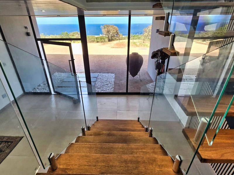 Coastal Grandeur Meets Untamed Nature: A Moquini Masterpiece - Photo 6