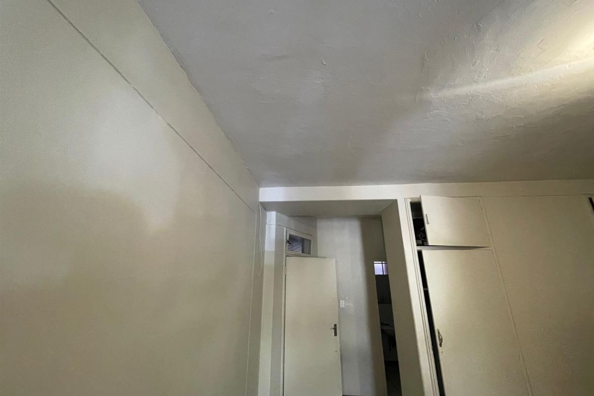 Investment Apartment for Sale in Pretoria Central - Photo 5