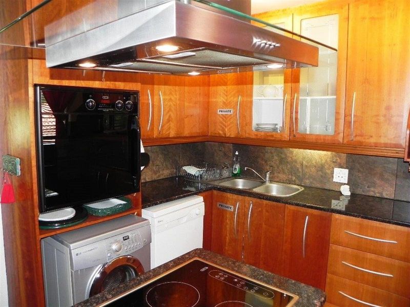 4 Bedroom Cluster on Auction - Photo 6