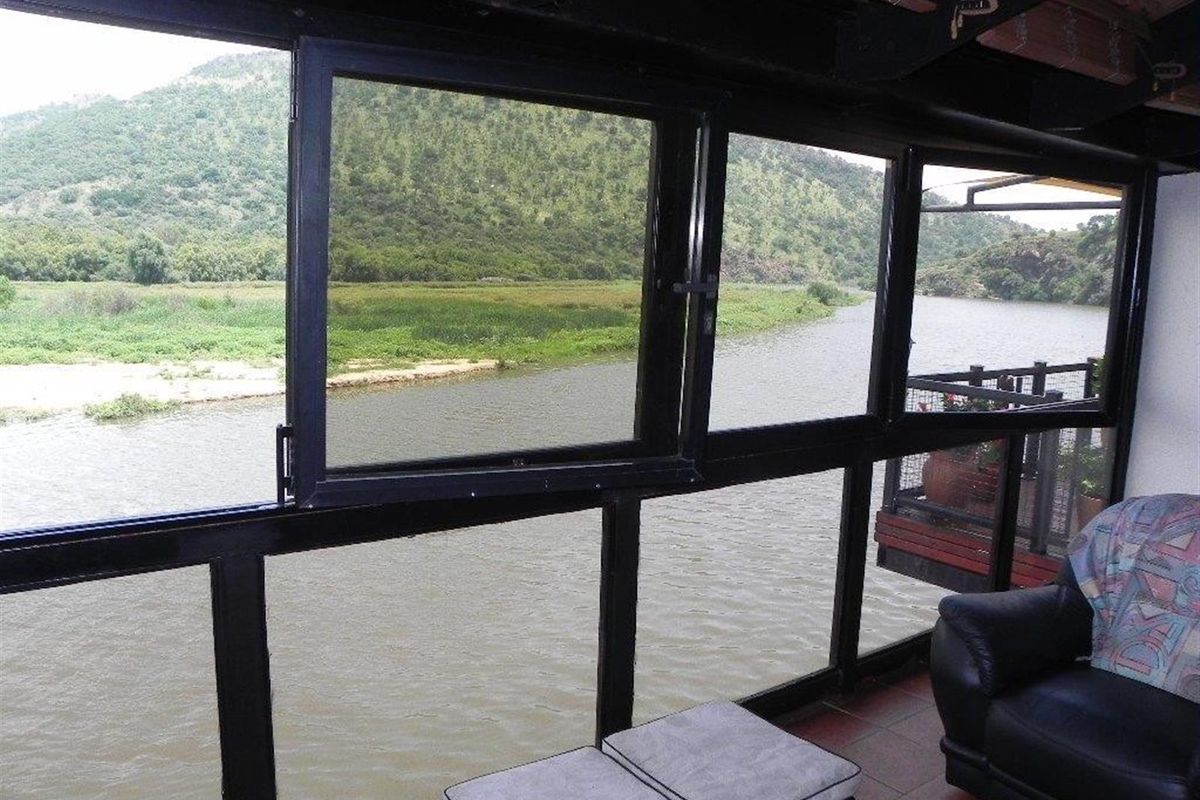 4 Bedroom Cluster on Auction - Photo 2