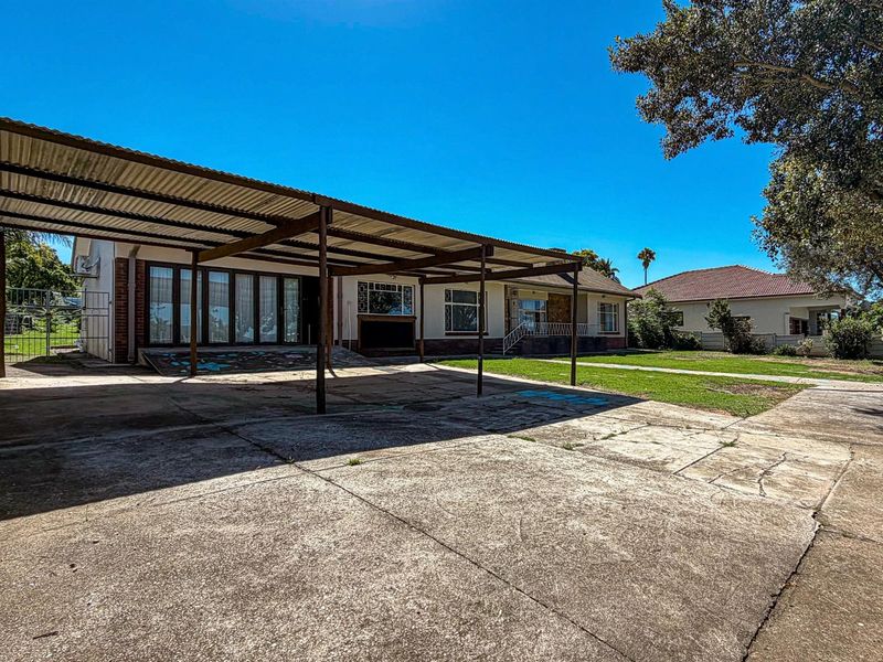 3 Bedroom House with Two 1 Bedroom Flatlets | Listed by Danté Koen, eXp Realty - Photo 2