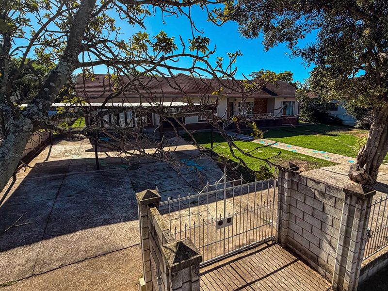 3 Bedroom House with Two 1 Bedroom Flatlets | Listed by Danté Koen, eXp Realty - Photo 3