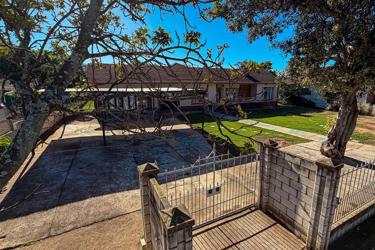 3 Bedroom House with Two 1 Bedroom Flatlets | Listed by Danté Koen, eXp Realty - Photo 3