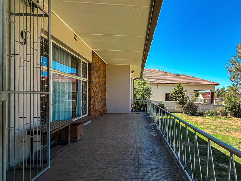 3 Bedroom House with Two 1 Bedroom Flatlets | Listed by Danté Koen, eXp Realty - Photo 4