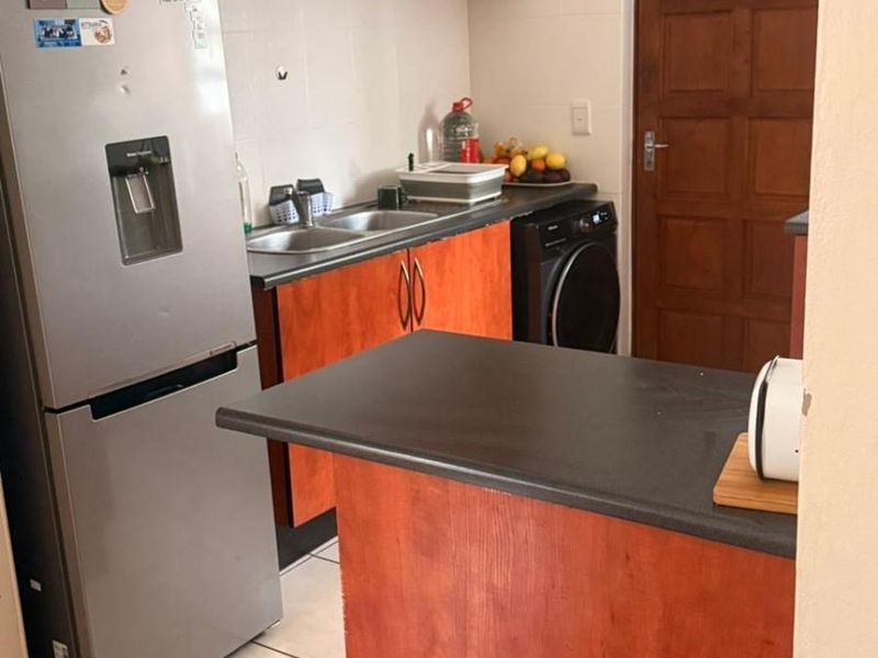 2-Bedroom 2 Bathroom 2 Car Garage Townhouse in a Well-Maintained Estate - Photo 7