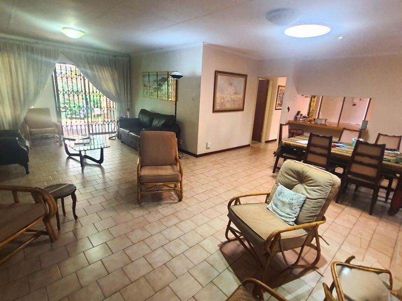 Off-Grid Faerie Glen Duet with Study, Solar, Security Cameras and Automated Garages - Photo 8